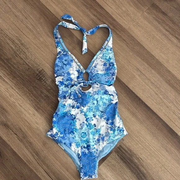 NWT SEA LEVEL Daisyfield Keyhole Halter One-Piece Swimsuit Blue Floral 6 - Picture 5 of 5